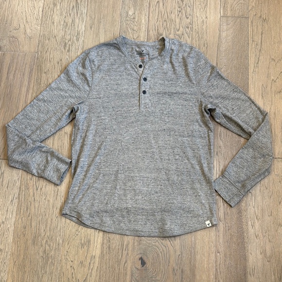 American Eagle Outfitters Other - American Eagle Outfitters Gray Long Sleeve Henley Tee Size Medium